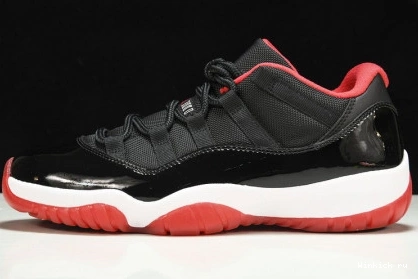 RED JORDAN LOW RETRO BLACK 